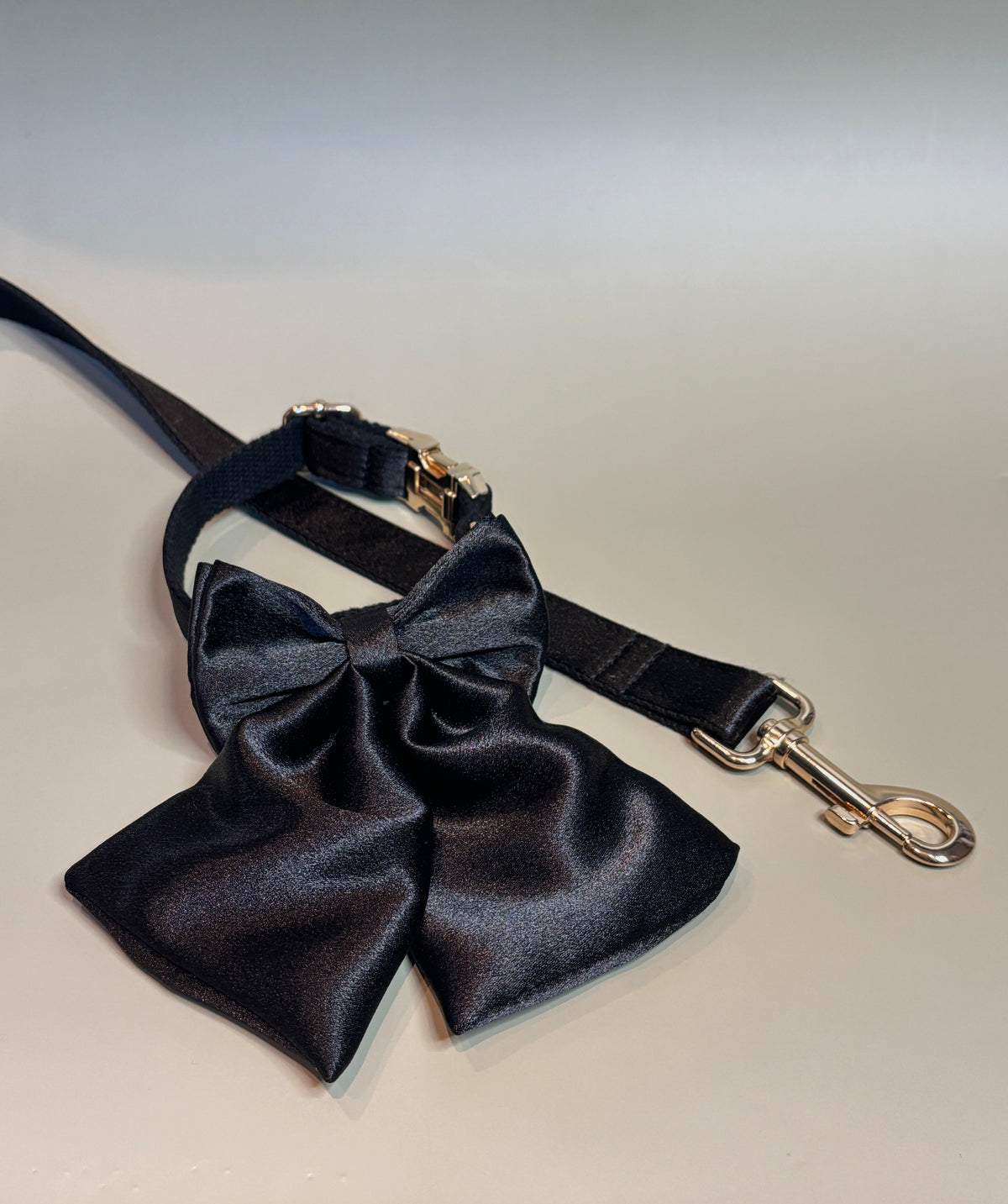 Satin Collar